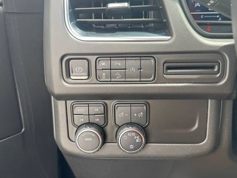 Used 2023 Chevrolet Tahoe Z71 AWD/4WD image 24
