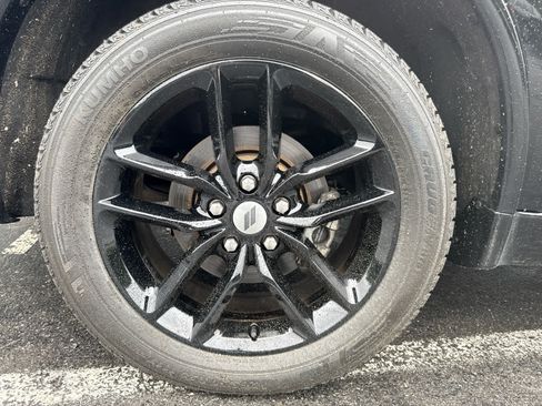 Used 2022 Dodge Durango GT AWD/4WD image 12