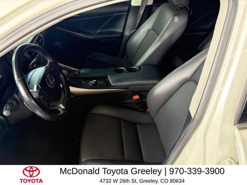 Used 2016 Lexus IS 300 AWD w/ Navigation System Package image 9