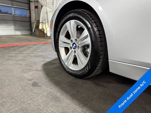 Used 2017 BMW 330i xDrive 330i xDrive image 7