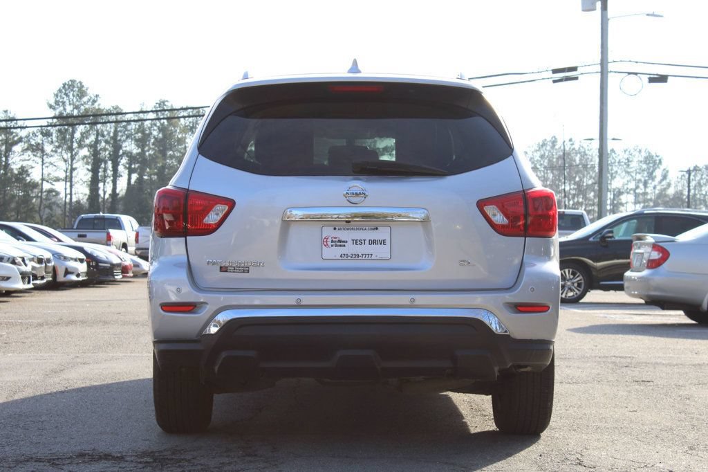Used 2020 Nissan Pathfinder SL FWD image 6
