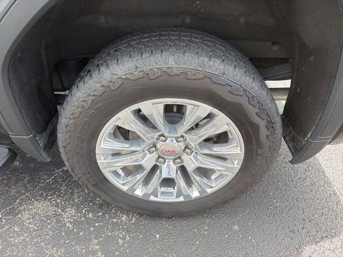 Used 2025 GMC Sierra 1500 Denali AWD/4WD image 11