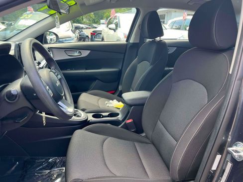 Used 2024 Kia Forte LXS FWD image 23