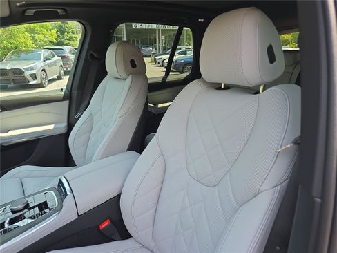 New 2026 BMW X5 xDrive40i w/ M Sport Package AWD/4WD image 20