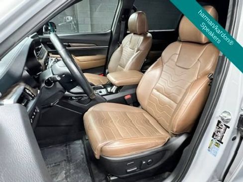 Used 2022 Kia Telluride SX w/ SX Prestige Package AWD/4WD image 7