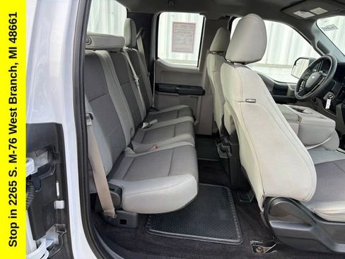 Used 2015 Ford F150 XL w/ Equipment Group 101A Mid RWD image 21
