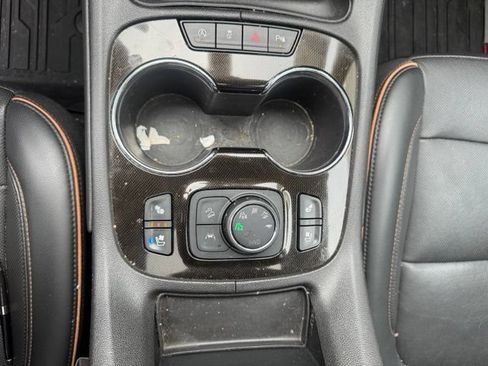 Used 2022 GMC Acadia AT4 w/ Technology Package AWD/4WD image 14