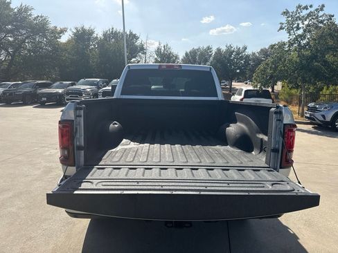 Used 2026 RAM 2500 Big Horn AWD/4WD image 7