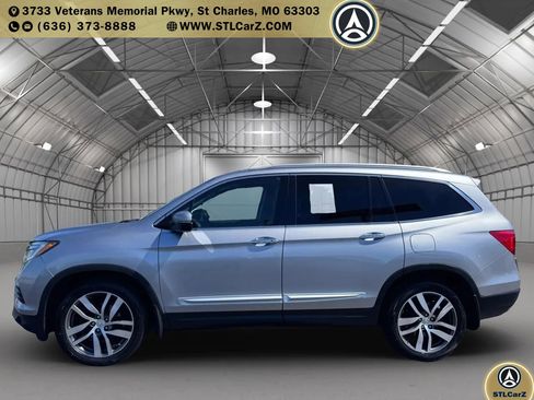 Used 2017 Honda Pilot Elite image 6