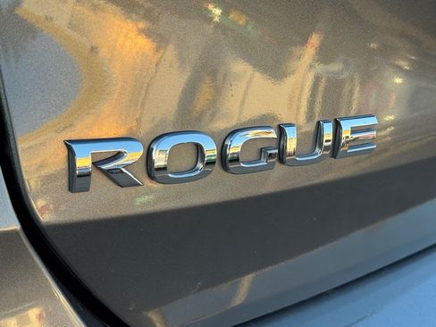 Used 2020 Nissan Rogue SL AWD/4WD image 14
