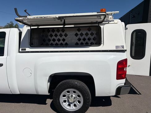 Used 2011 Chevrolet Silverado 1500 W/T RWD image 6
