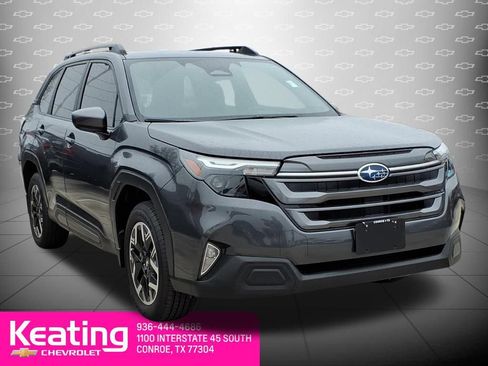 Used 2025 Subaru Forester Premium w/ Convenience Package #1 image 3