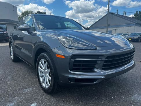 Used 2021 Porsche Cayenne AWD/4WD image 3