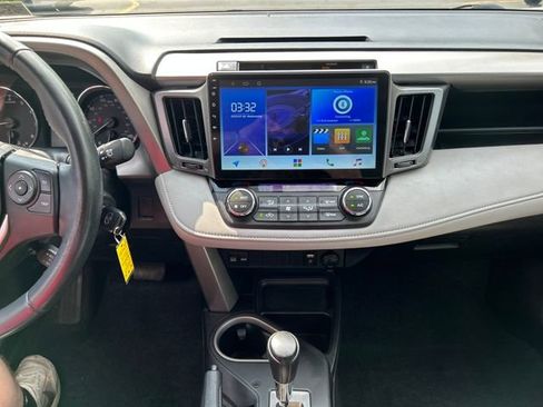 Used 2016 Toyota RAV4 XLE image 18