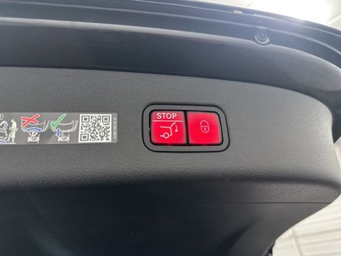 Used 2026 Mercedes-Benz GLC 300 image 25