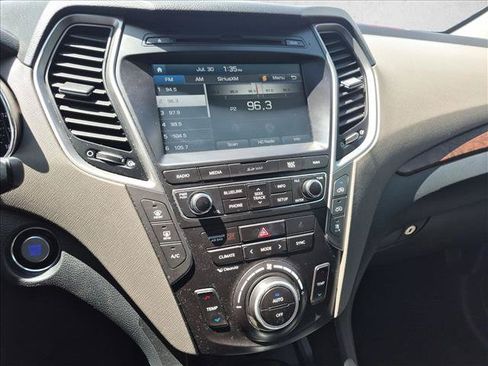 Used 2018 Hyundai Santa Fe Limited AWD/4WD image 14
