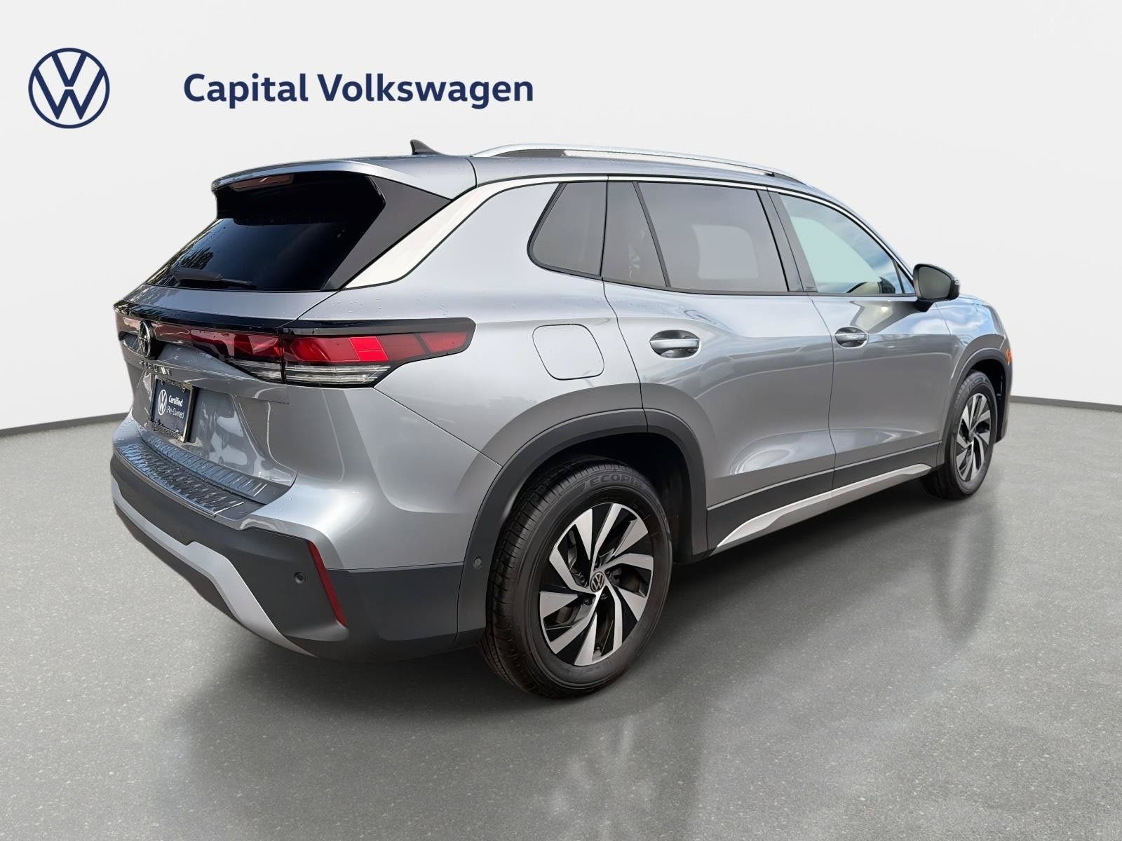 Used 2026 Volkswagen Tiguan S FWD image 5