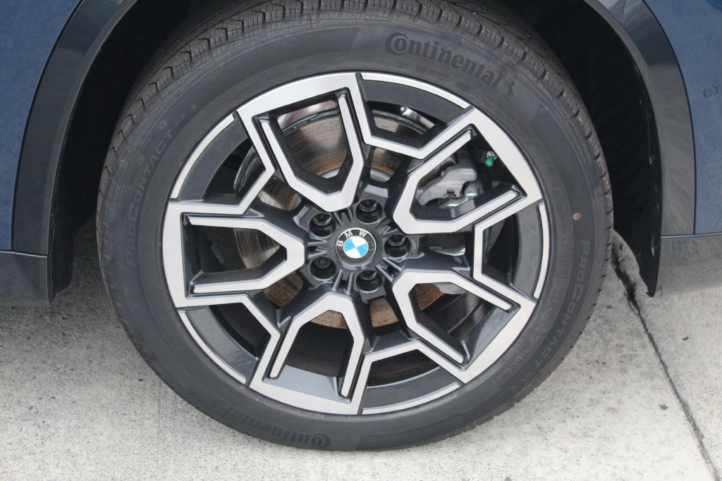 Used 2026 BMW X1 xDrive28i w/ Technology Package AWD/4WD image 11