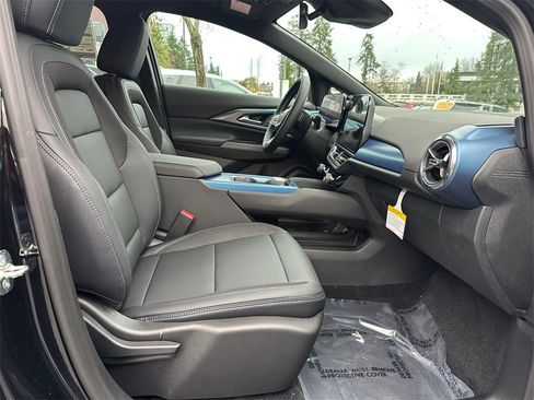 New 2026 Chevrolet Equinox EV LT image 10