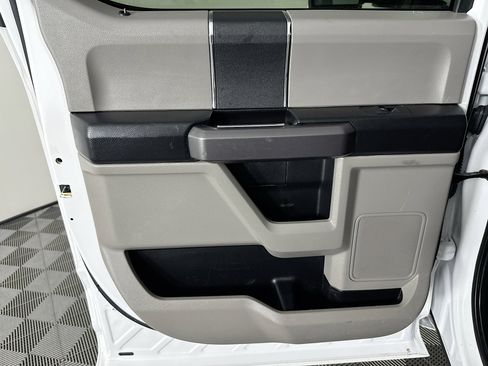 Used 2019 Ford F350 XLT image 23