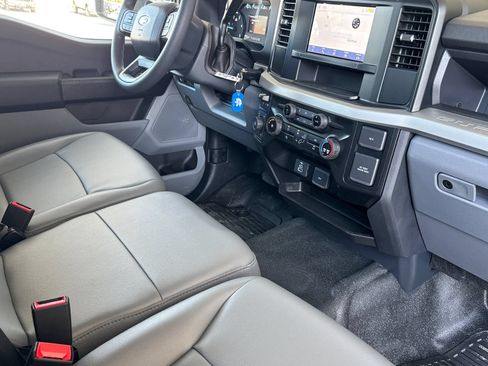 New 2024 Ford F550 4x4 Regular Cab Super Duty image 15