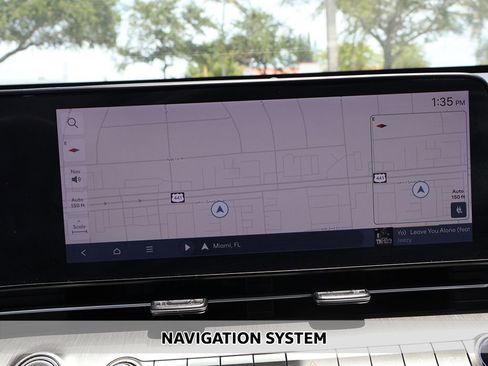 Used 2024 Hyundai Kona SEL FWD image 3