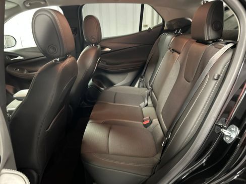 Used 2023 Buick Encore GX Select w/ Sport Touring Package FWD image 21