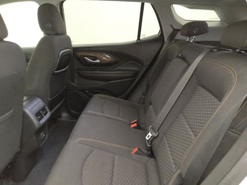 Used 2019 GMC Terrain SLE w/ Driver Convenience Package image 18