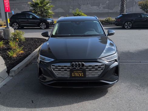 Used 2024 Audi Q8 e-tron Premium Plus w/ Premium Plus Package AWD/4WD image 3
