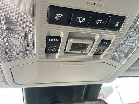 Used 2020 Toyota RAV4 XLE w/ Convenience Package image 25