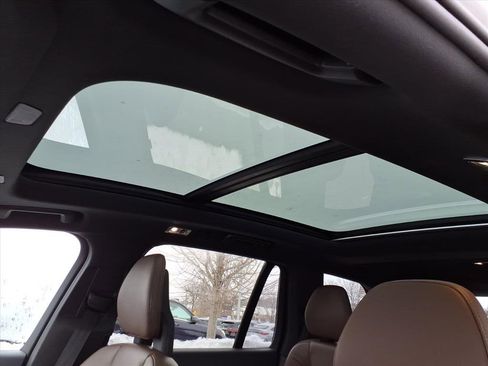 Used 2021 Volvo XC90 T6 Momentum w/ Protection Package Premier image 12