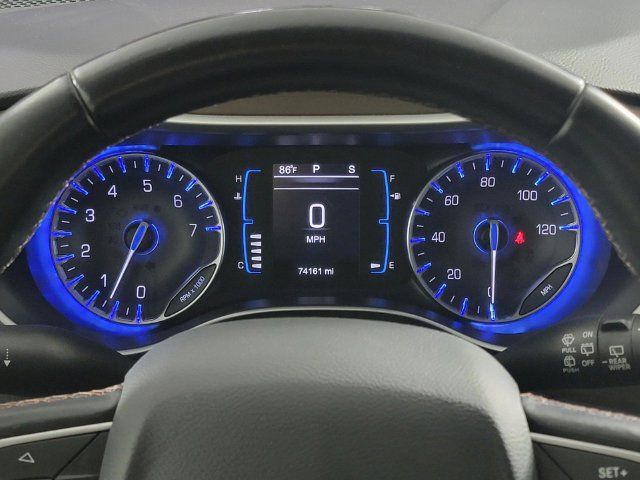 Used 2017 Chrysler Pacifica Touring-L FWD image 28