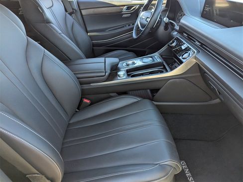 Used 2022 Genesis GV80 2.5T w/ Advanced Package 03 image 15