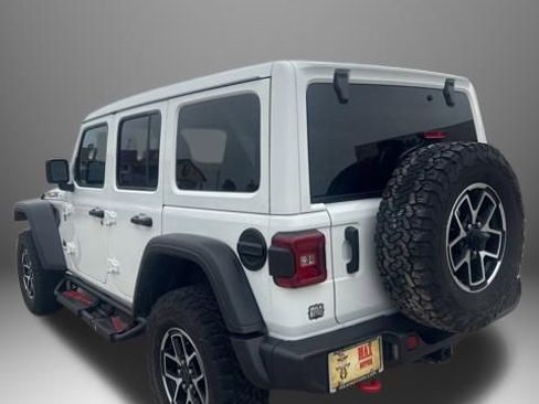 Used 2024 Jeep Wrangler Unlimited Rubicon w/ Technology Group AWD/4WD image 11