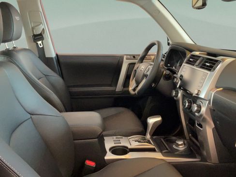 Used 2022 Toyota 4Runner TRD Sport w/ Technology Package AWD/4WD image 41