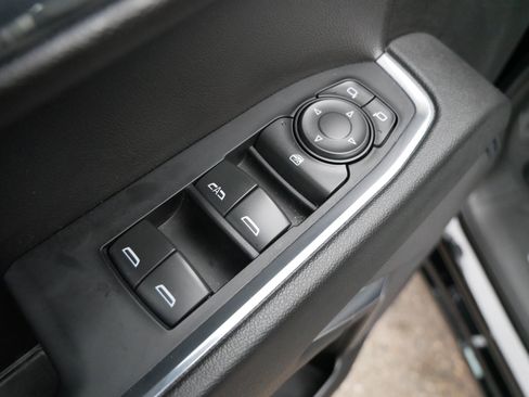 Used 2024 GMC Sierra 1500 Elevation image 13