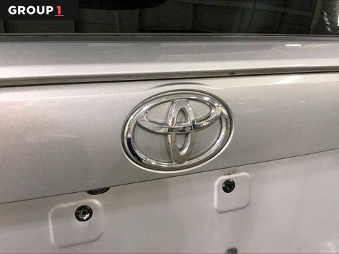 Used 2023 Toyota RAV4 LE AWD/4WD image 10