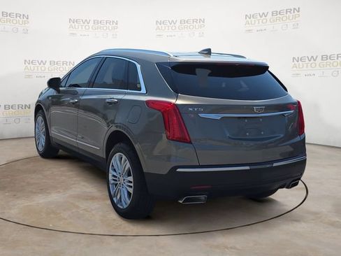 Used 2019 Cadillac XT5 Premium Luxury FWD image 3