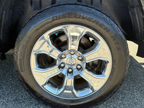 Used 2019 RAM 1500 Big Horn AWD/4WD image 13