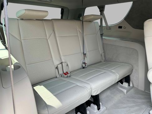 Certified 2024 Cadillac Escalade ESV Sport Platinum w/ LPO, ONYX Package image 17