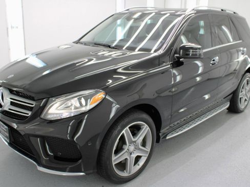 Used 2017 Mercedes-Benz GLE 400 4MATIC image 5