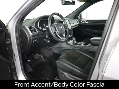 Used 2019 Jeep Grand Cherokee Laredo AWD/4WD image 33