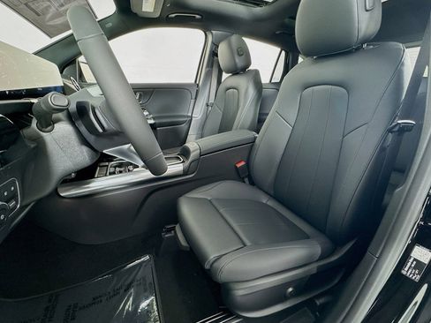 New 2026 Mercedes-Benz GLA 250 image 16
