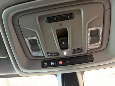 Used 2019 Chevrolet Silverado 1500 LT w/ All-Star Edition AWD/4WD image 25