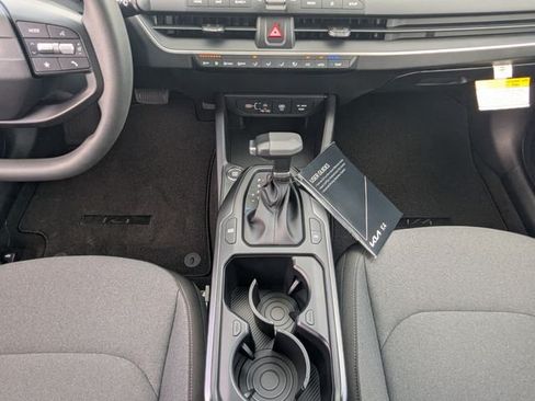 New 2026 Kia K4 FWD image 19