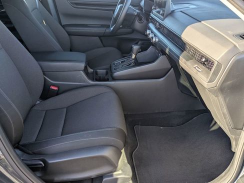 Used 2025 Honda CR-V LX image 30
