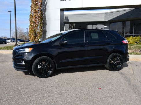 Used 2021 Ford Edge ST w/ Equipment Group 401A image 2