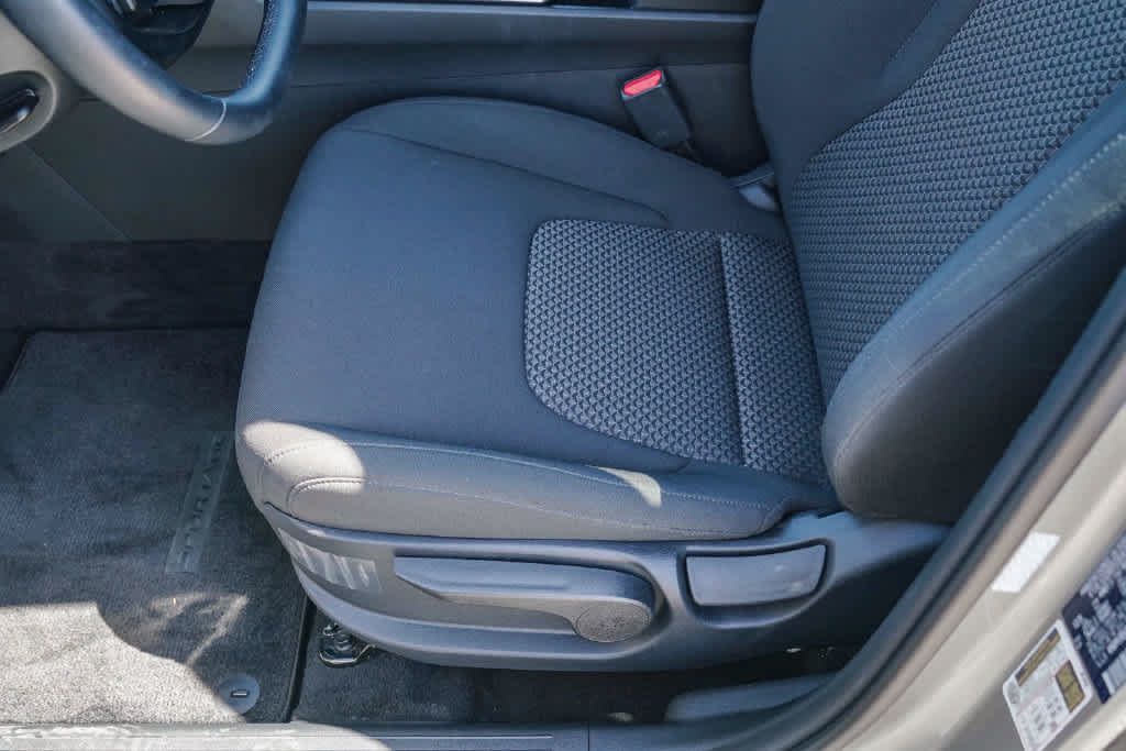 Certified 2026 Kia Sportage LX FWD image 20