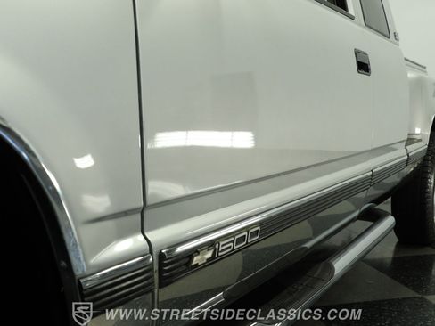 Used 1992 Chevrolet Silverado 1500 4x4 Extended Cab image 21