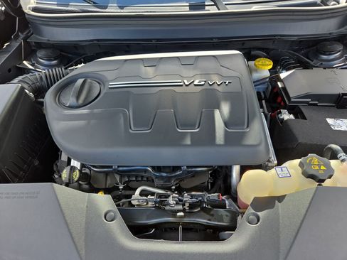 Used 2022 Jeep Cherokee Latitude Lux AWD/4WD image 17